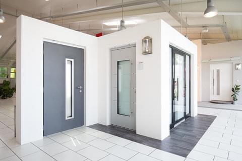 Ausstellung - Haustüren ohne Vordach